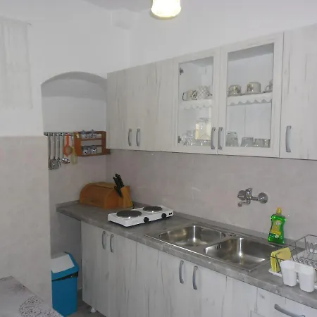 Juric - 4 An For 3 In The Center Apartment Hvar Town