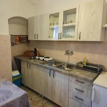 Apartment Juric - 4 An For 3 In The Center *